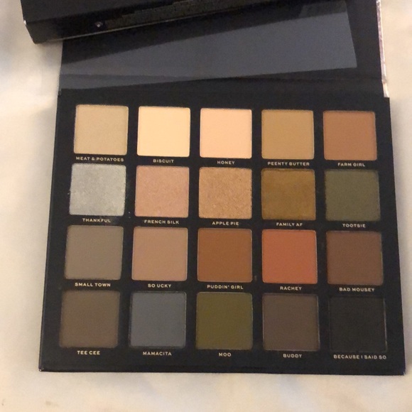Jaclyn Cosmetics Luxe Legacy 20 Pan Eyeshadow Palette 34g NIB - Picture 7 of 11